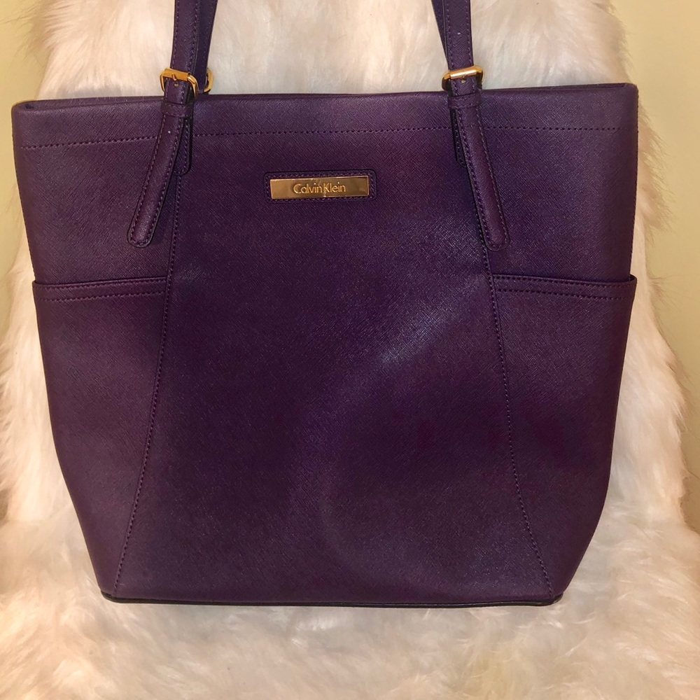 Beautiful purple Calvin Klein tote bag